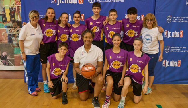 Mery Andrade. Donna coach in NBA che iniziò di lunedì