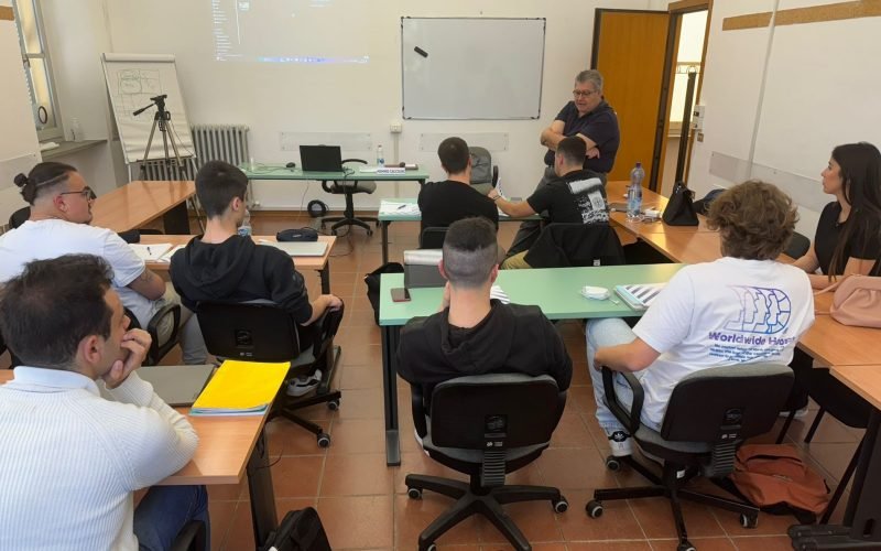 Il comunicato stampa e l’articolo