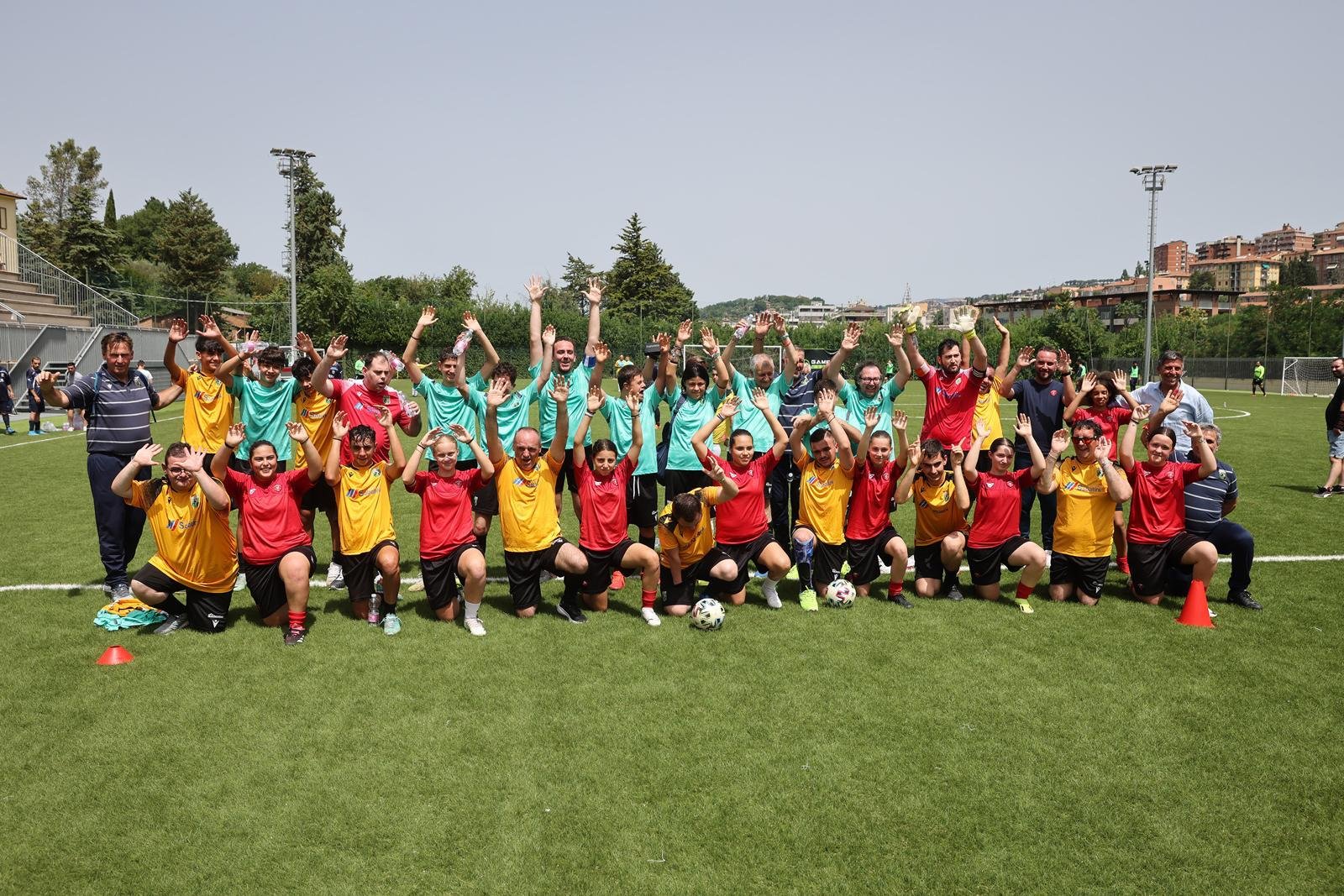 La parità è una vittoria. No a stereotipi e pregiudizi nel calcio