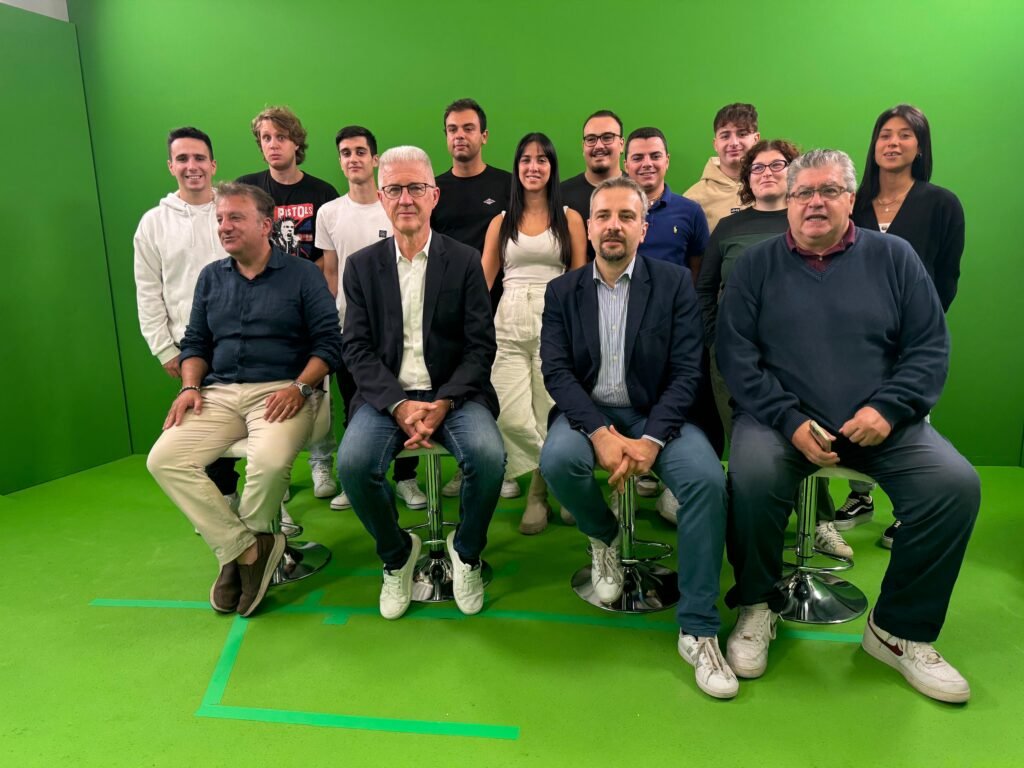foto di gruppo con Stefano Bizzotto