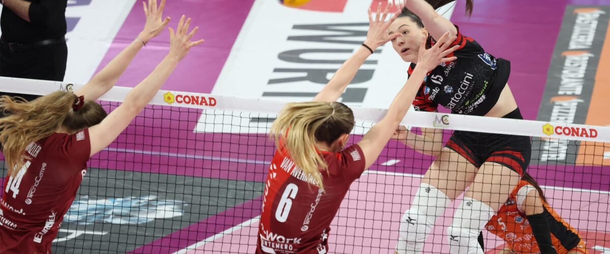Volley.  Bartoccini MC-Restauri perde con Busto Arsizio, salvezza ancora possibile
