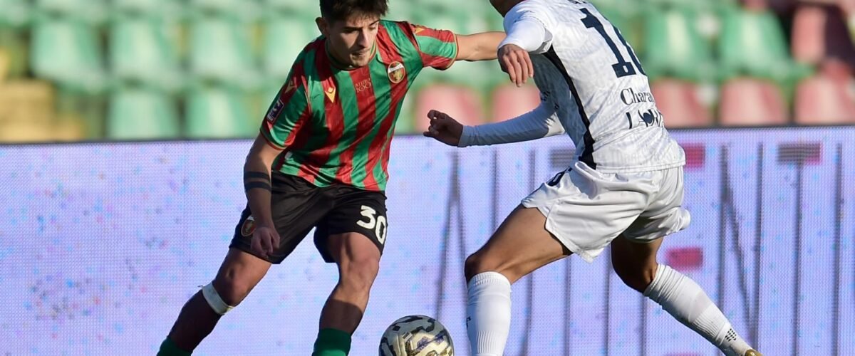 Serie C, Ternana-Torres 0-2: Diakité e Liviero gelano il “Liberati”. Rossoverdi in caduta libera!