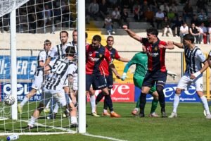 Gubbio, 1-1 al Barbetti contro la Pianese: Bruscagin risponde a Ianesi ma la vittoria manca da cinque partite