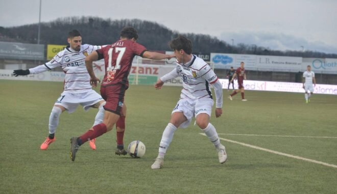 Serie C. Pontedera-Gubbio 2-1. Fontana: «Due goal irregolari»