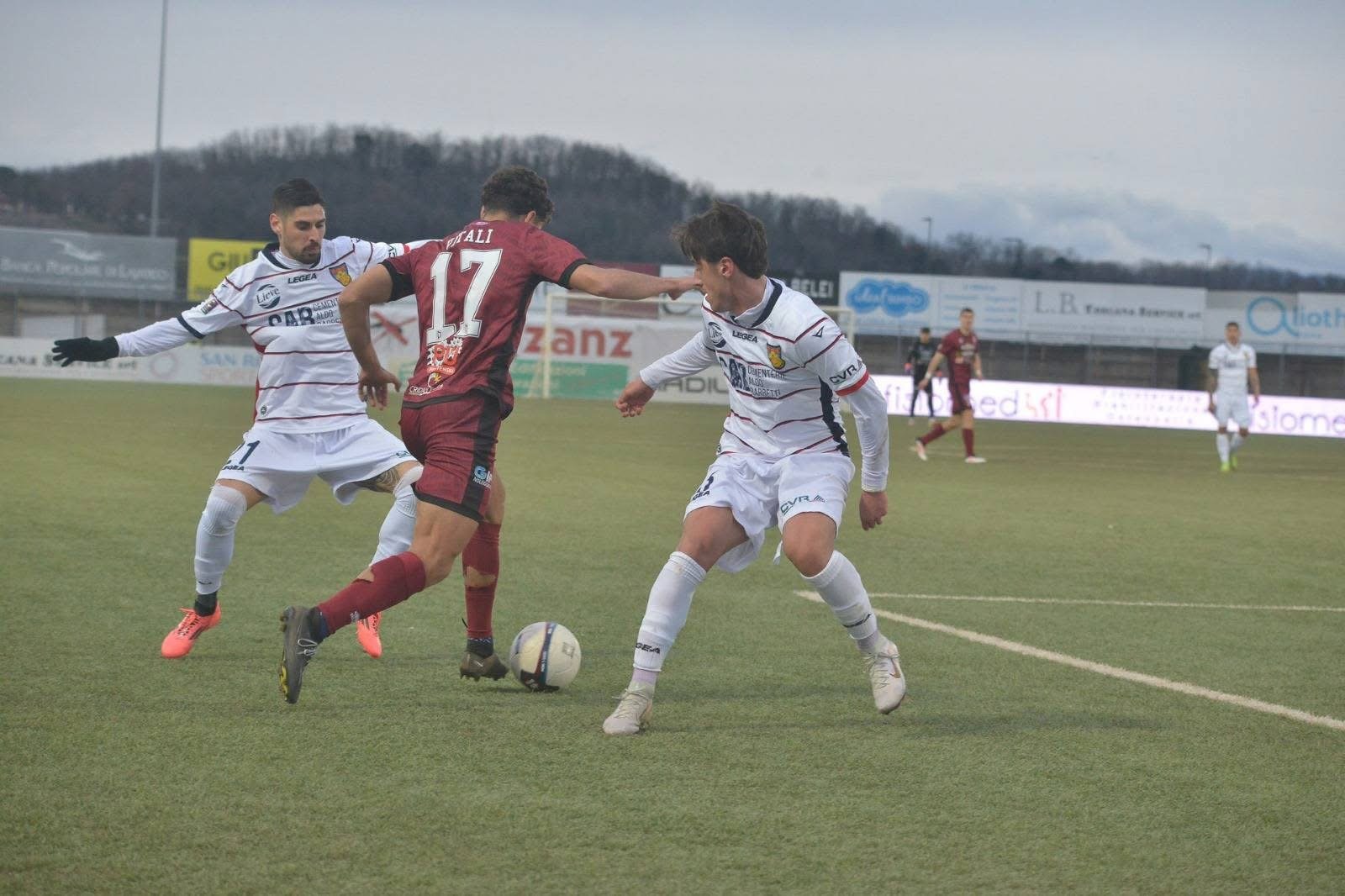 Serie C. Pontedera-Gubbio 2-1. Fontana: «Due goal irregolari»