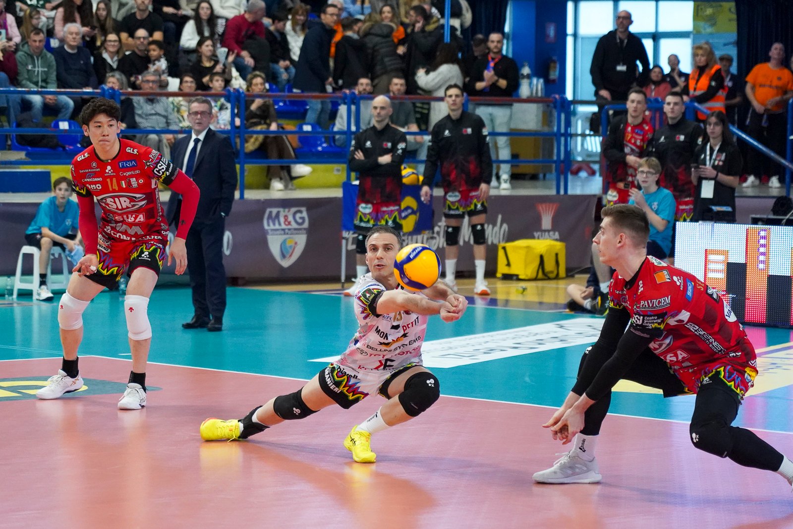 Volley. Una città intera non basta: Sir Susa Vim stoppa Grottazzolina