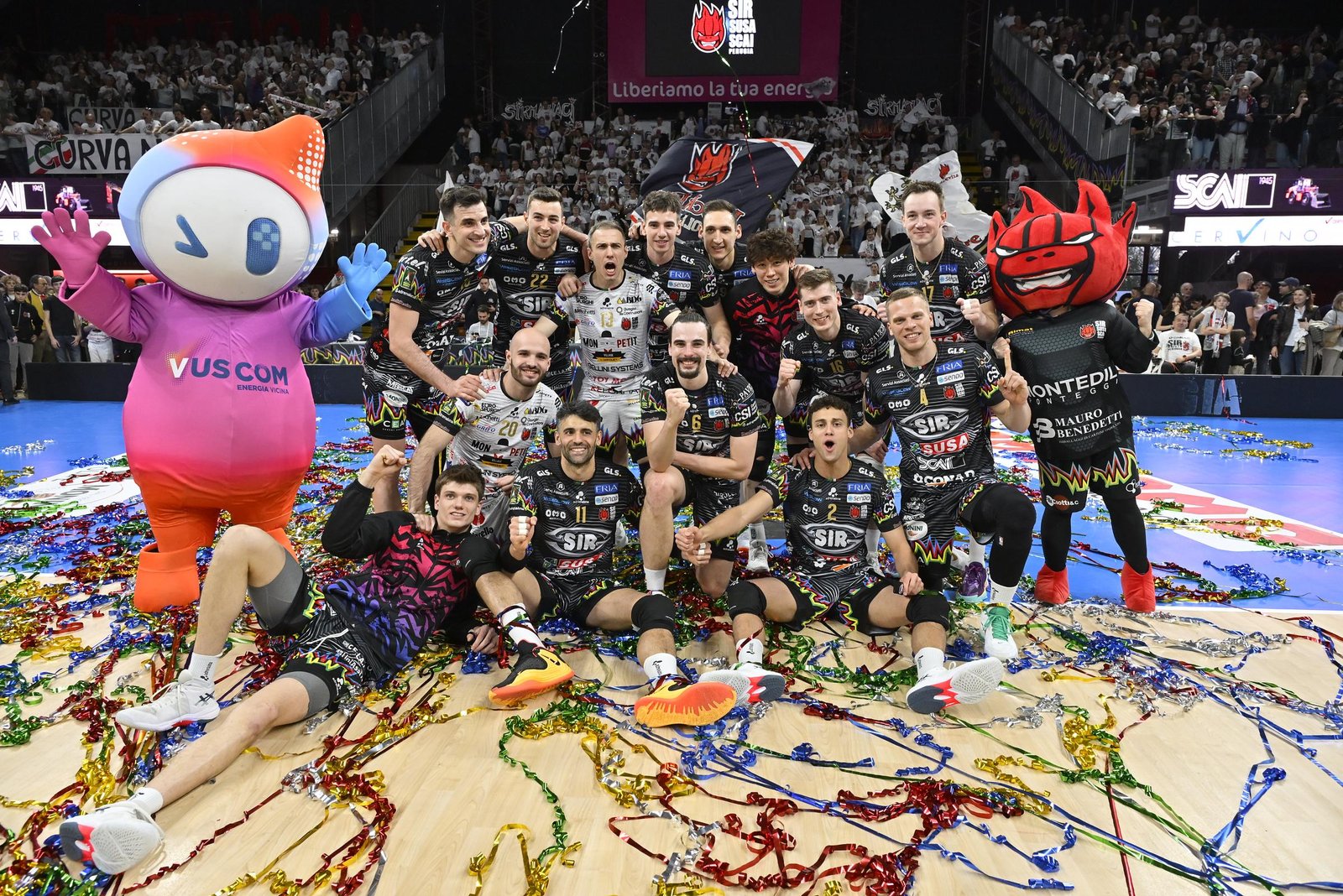 I Block Devils mettono la freccia: Piacenza si arrende al PalaBarton, Perugia avanti 1-0