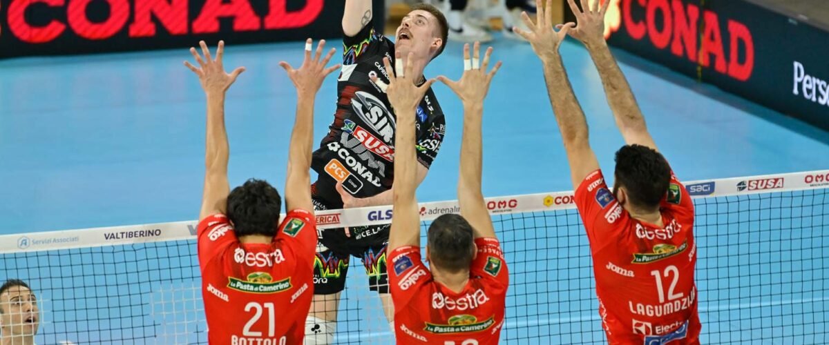 Sir Susa Vim Perugia. Sesta vittoria consecutiva contro Cucine Lube Civitanova, ma che fatica