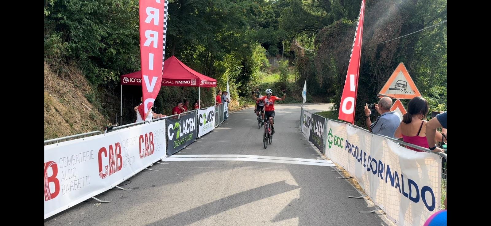 Giro dell’Umbria, Brilli impressiona: fuga solitaria e vittoria che pesa. Limardo beffa Filippetti allo sprint