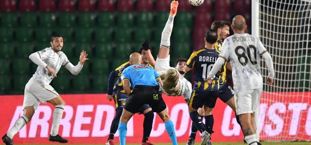 Coppa Italia Serie C, la Ternana ribalta il Giugliano: 3-1 al “Liberati”, brilla Leonardi!