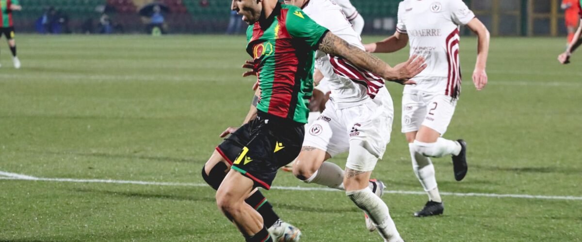 Serie C. Ternana, 3 goal alla Spal. Domenica, da seconda in classifica,  il derby con Perugia