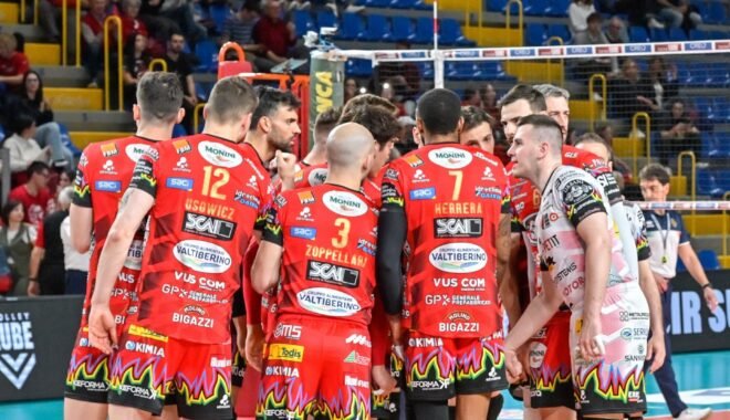 Volley. Semifinali play-off. Momento nero per la Sir: all’Eurosuole Forum vince la Lube (3-0). Si decide tutto in Gara-5